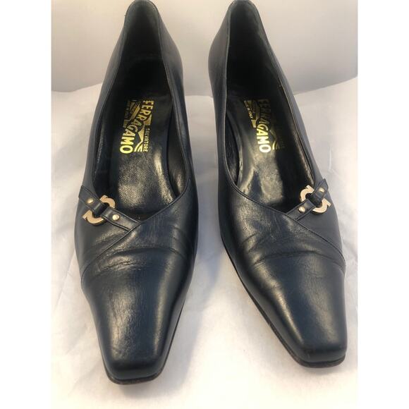 Salvatore Ferragamo Blue Leather Square Toe pump - Picture 1 of 11